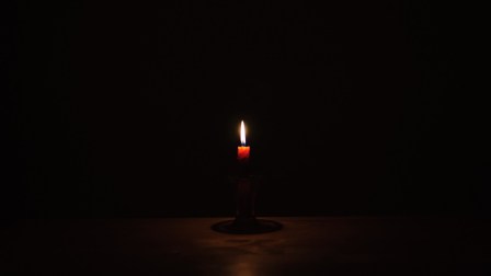 candles_table_black_dark-24664