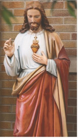 Sacred Heart of Jesus statue